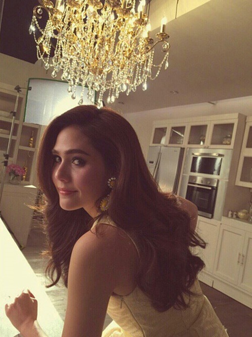 ภาพจาก Instagram chomismaterialgirl