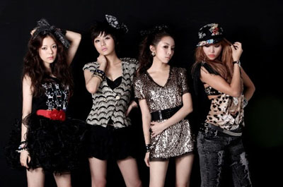 B.Dolls