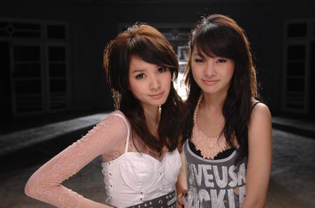 โฟร์-มด MV เพลง เจ็บเพราะเขาเหงาเพราะเธอ