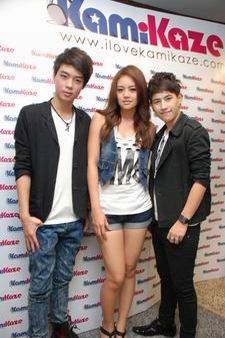 คอนเสิร์ตkamikaze wave