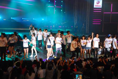 คอนเสิร์ตkamikaze wave