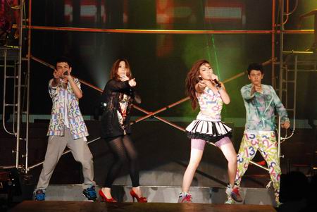 คอนเสิร์ตkamikaze wave