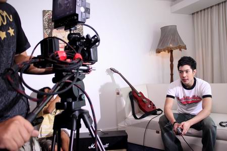 ก้อง กรุณ MV เพลง เหยียบดาว