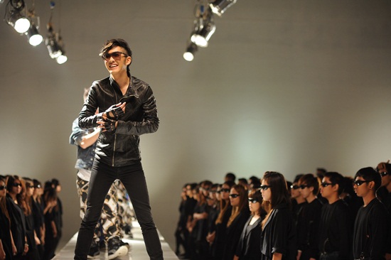 ดัง พันกร MV เพลง I Wanna Be With You