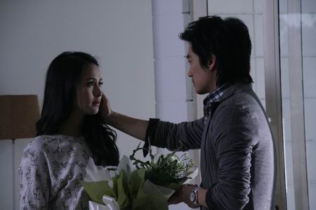 นิว-จิ๋ว MV เพลง รอแล้วได้อะไร