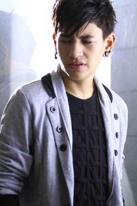 ซี MV เพลง เกลียดบางคนที่เธอคิดถึง ซี MV เพลง เกลียดบางคนที่เธอคิดถึง