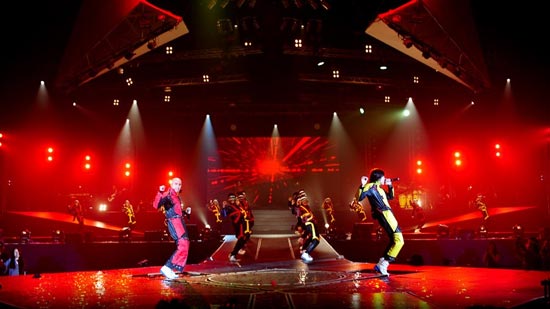 ประมวลภาพความมันส์จากคอนเสิร์ต แร็พเตอร์ 2011 ประมวลภาพความมันส์จากคอนเสิร์ต แร็พเตอร์ 2011