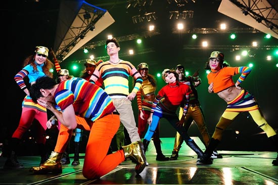 ประมวลภาพความมันส์จากคอนเสิร์ต แร็พเตอร์ 2011 ประมวลภาพความมันส์จากคอนเสิร์ต แร็พเตอร์ 2011