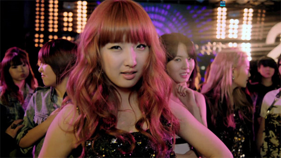 นัมจีฮยอน (Nam Ji Hyun) นัมจีฮยอน (Nam Ji Hyun)