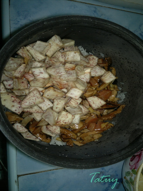 ข้าวอบเผือกหอม