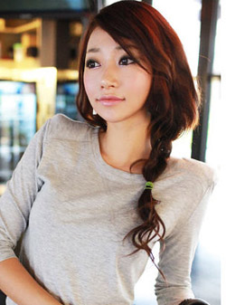 ทรงผมเปียข้างเดียว