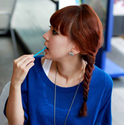 ทรงผมเปียข้างเดียว