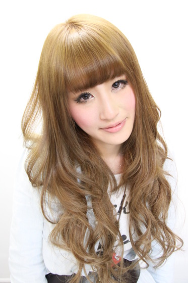 ทรงผมดัดยาว