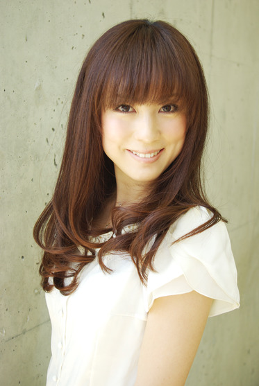 ทรงผมดัดยาว