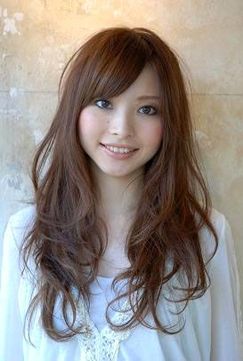 ทรงผมดัดยาว