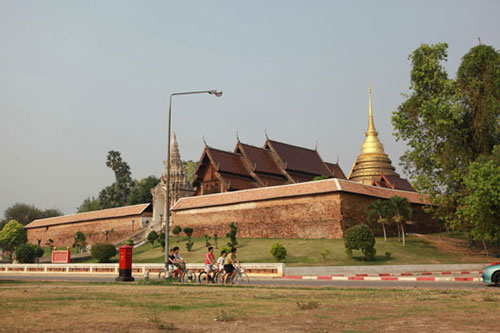 เพื่อนไม่เก่า