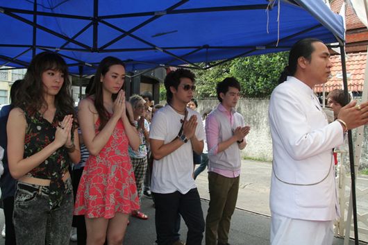 คืนวันเสาร์ถึงเช้าวันจันทร์