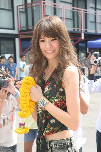 คืนวันเสาร์ถึงเช้าวันจันทร์