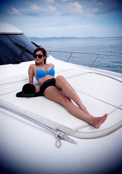 อุ้ม ลักขณา