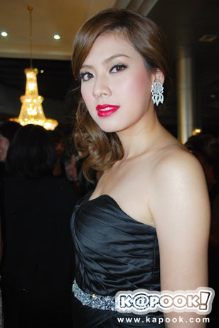 เอ๋ พรทิพย์