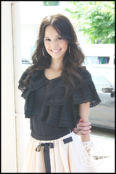 แจ๊กกี้ ชาเคอลีน แจ๊กกี้ ชาเคอลีน