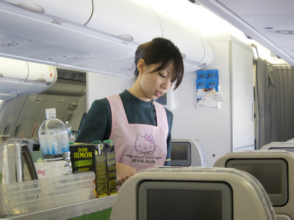 เที่ยวบินคิกขุกับ อีวา แอร์ ไฟลท์นี้เอาใจสาวกคิตตี้โดยเฉพาะ เที่ยวบินคิกขุกับ อีวา แอร์ ไฟลท์นี้เอาใจสาวกคิตตี้โดยเฉพาะ