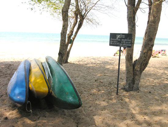 หาดทรายแก้ว เรือคายัก หาดทรายแก้ว