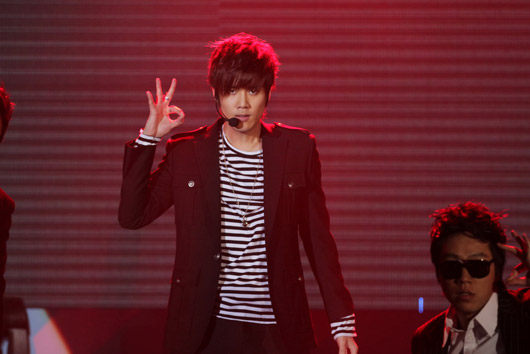 KIM-KYU-JONG11