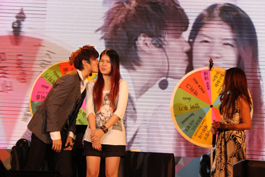 KIM-KYU-JONG19