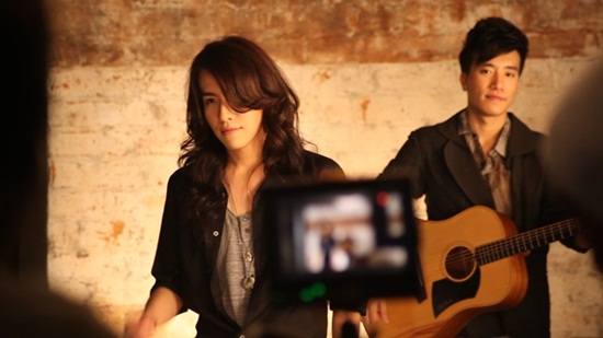 Singular MV เพลง Second Chance