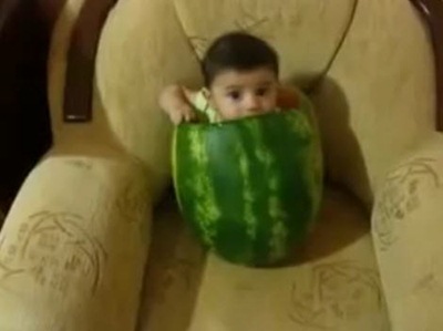 คลิป เด็กกินแตงโม