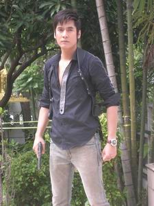 นักฆ่าขนตางอน