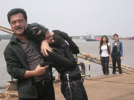 นักฆ่าขนตางอน