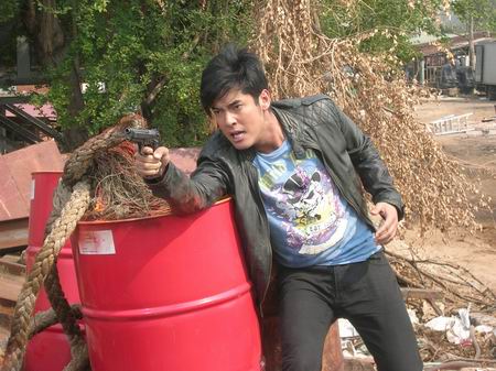 นักฆ่าขนตางอน