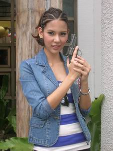 นักฆ่าขนตางอน