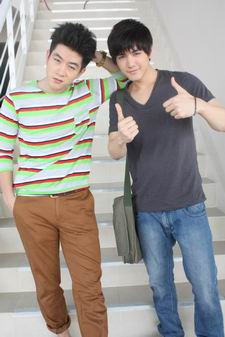 โลมากล้าท้าฝัน