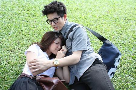 โลมากล้าท้าฝัน