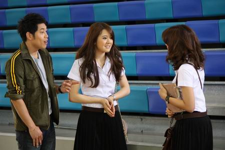 โลมากล้าท้าฝัน