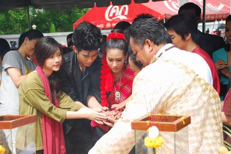มนต์รักแม่น้ำมูล