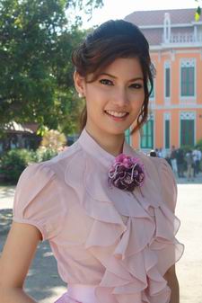 เรือนซ่อนรัก