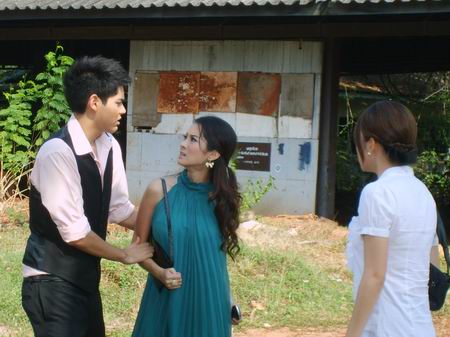 โรบอทยอดรัก