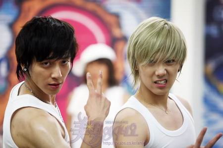 หล่อน่ารักกับซูปเปอร์สตาร์น่าเลิฟ you\'re beautiful