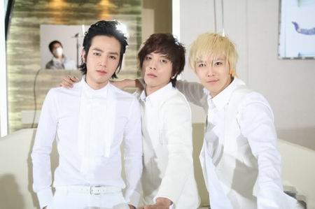 หล่อน่ารักกับซูปเปอร์สตาร์น่าเลิฟ you\'re beautiful