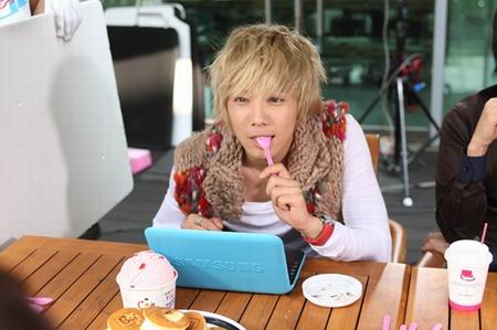 หล่อน่ารักกับซูปเปอร์สตาร์น่าเลิฟ you\'re beautiful