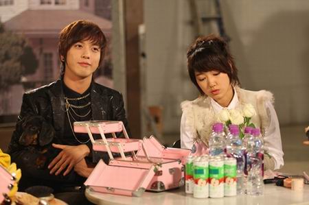 หล่อน่ารักกับซูปเปอร์สตาร์น่าเลิฟ you\'re beautiful
