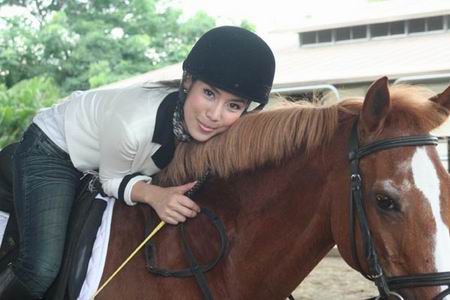 ลิลลี่สีกุหลาบ