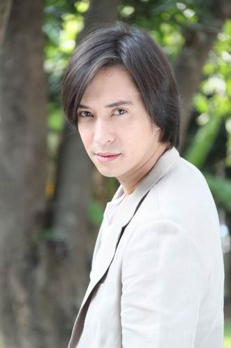 หลุยส์ สก็อต