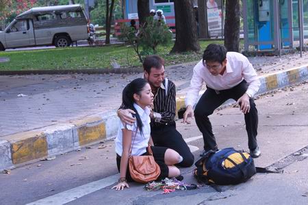 เรือนล้อมรัก