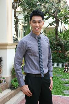 เรือนล้อมรัก