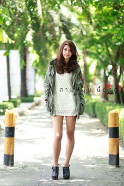 สามหนุ่มเนื้อทอง